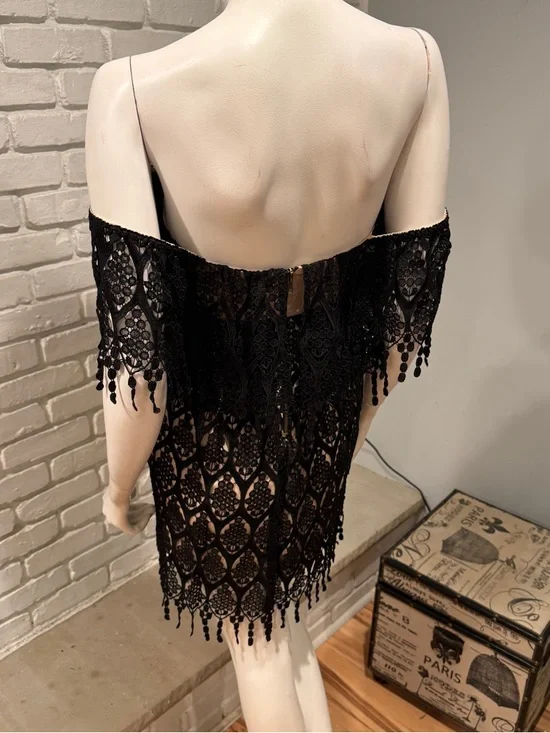 Stone Cold Fox Black Off Shoulder Fringe Boho Embroidery Lace Mini Festival IOWA - Picture 12 of 14